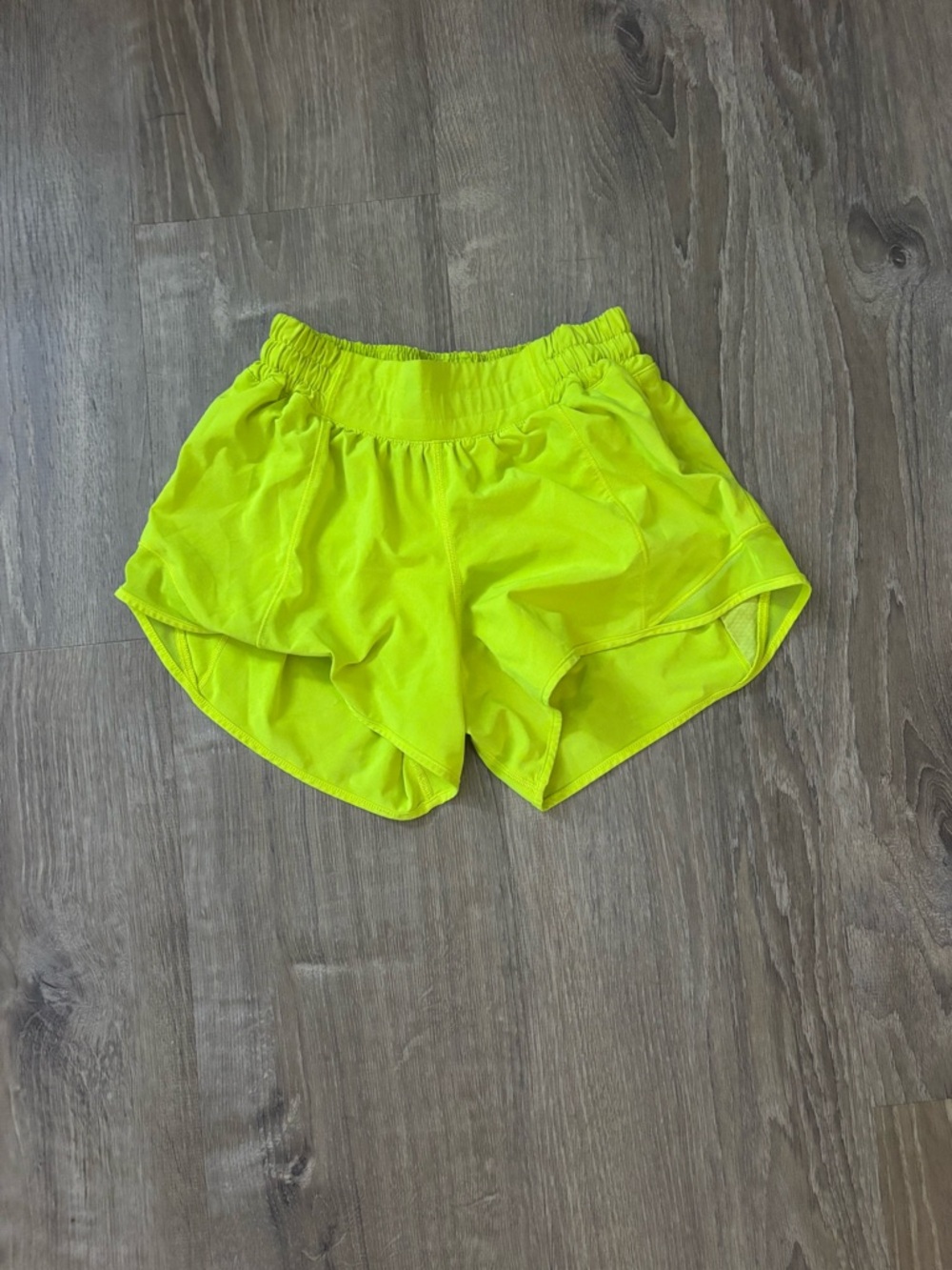 lululemon athletica Neon Yellow Athletic Shorts size 4    2” in